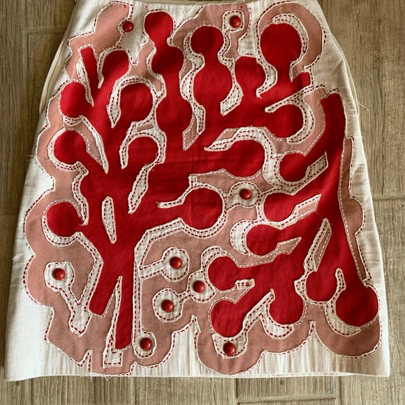 Carolina Herrera linen aplique patchwork skirt 8 - Picture 2 of 5